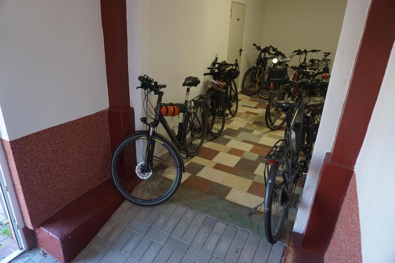 Hotel Am Bahnhof Βάρεν Εξωτερικό φωτογραφία