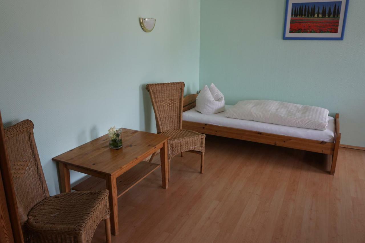 Hotel Am Bahnhof Βάρεν Εξωτερικό φωτογραφία